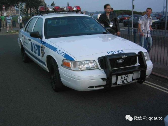 中国警车vs各国警车图片